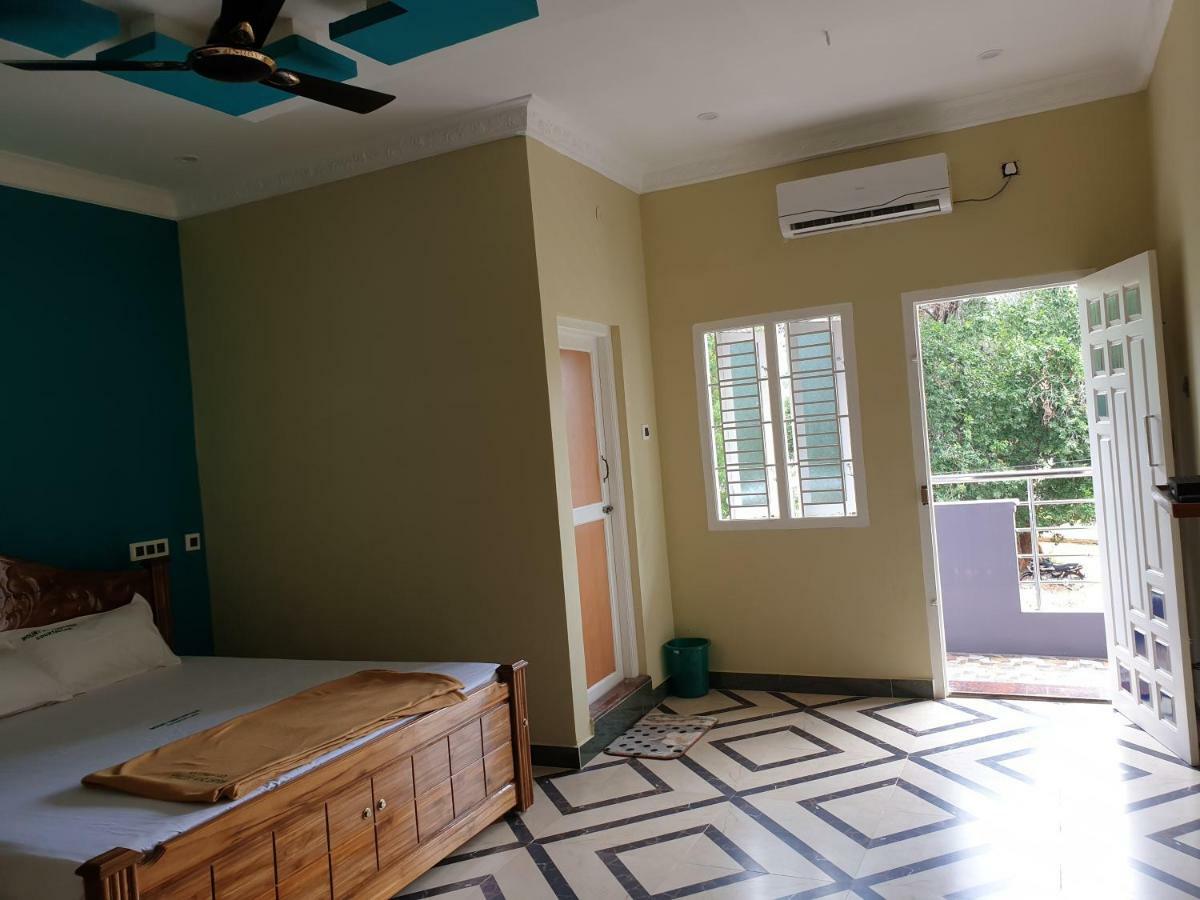 Kuttālam Mount Zion Holidays酒店 外观 照片